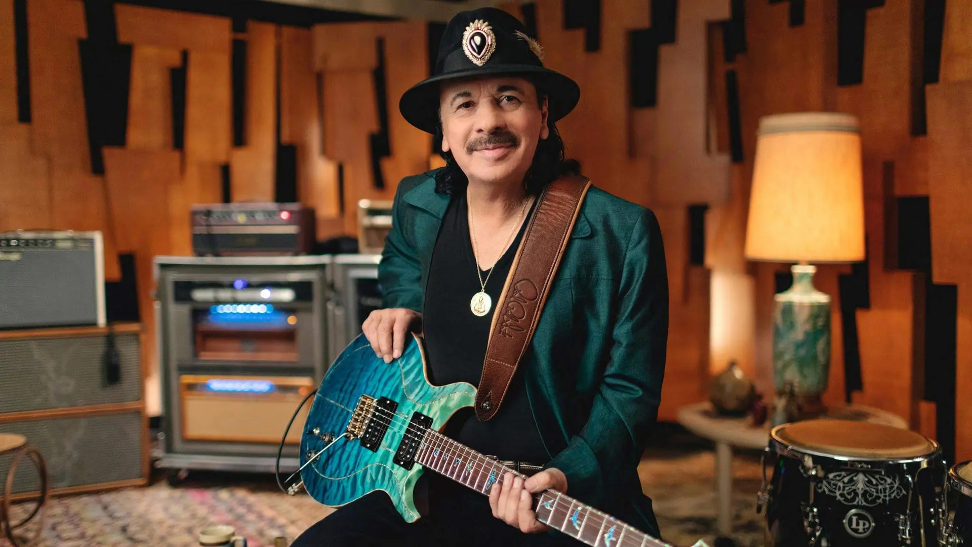 Teaches The Art and Soul of Guitar - Carlos Santana - MasterClass